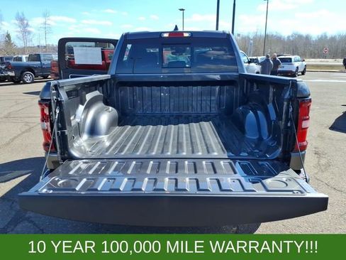 New 2026 RAM 1500 Big Horn w/ Night Edition AWD/4WD image 7