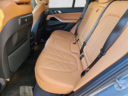 Used 2026 BMW X5 xDrive40i w/ Premium Package image 16