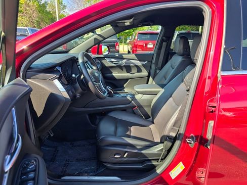 Certified 2020 Cadillac XT5 Luxury w/ LPO, Floor Liner Package AWD/4WD image 23