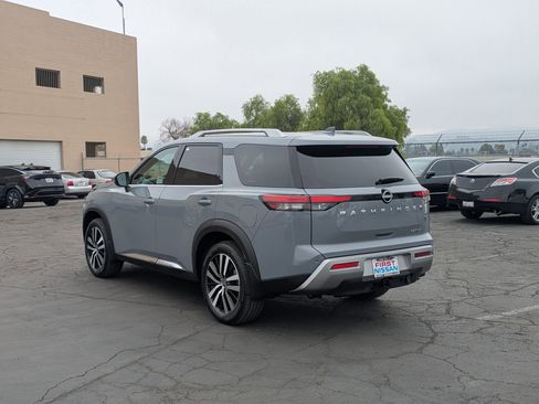 New 2025 Nissan Pathfinder Platinum w/ Cargo Package image 7
