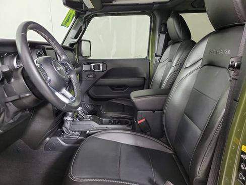 Used 2021 Jeep Wrangler Unlimited Sahara AWD/4WD image 16