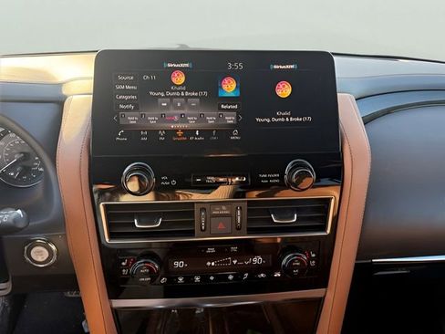 Used 2022 INFINITI QX80 Sensory w/ Cargo Package image 24