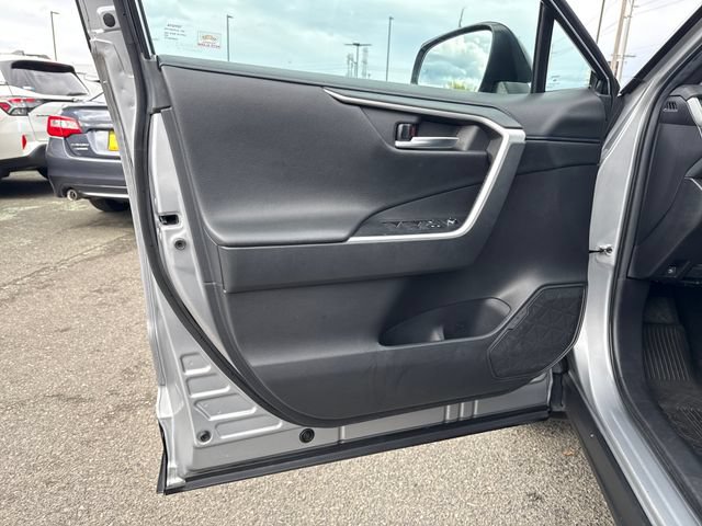 Used 2021 Toyota RAV4 XSE AWD/4WD image 15