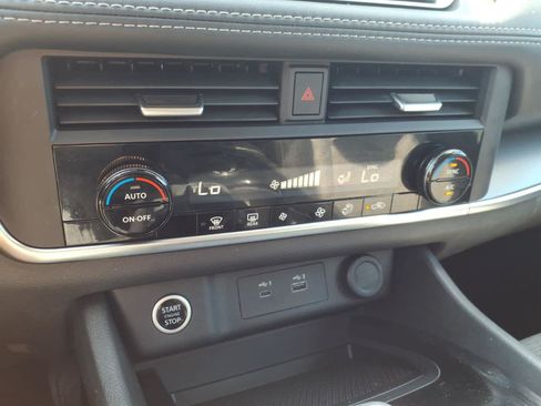 Certified 2023 Nissan Rogue SV AWD/4WD image 20