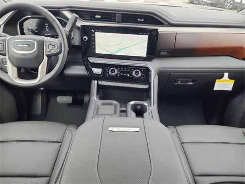 New 2026 GMC Sierra 2500 Denali w/ Denali Reserve Package image 23