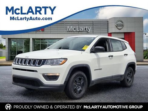 Used 2018 Jeep Compass Sport FWD image 1