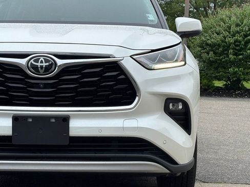 Used 2020 Toyota Highlander Platinum AWD/4WD image 10