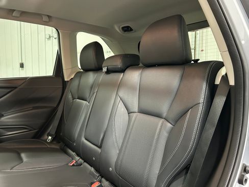 Used 2019 Subaru Forester Touring image 29