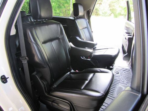 Used 2022 Ford Expedition XLT RWD image 23