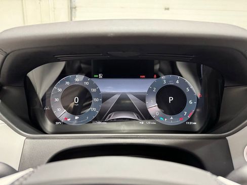 Used 2026 Land Rover Range Rover Velar Dynamic SE image 15