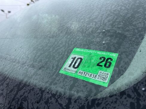 Used 2024 Ford Transit 250 Low Roof w/ Exterior Upgrade Package image 23