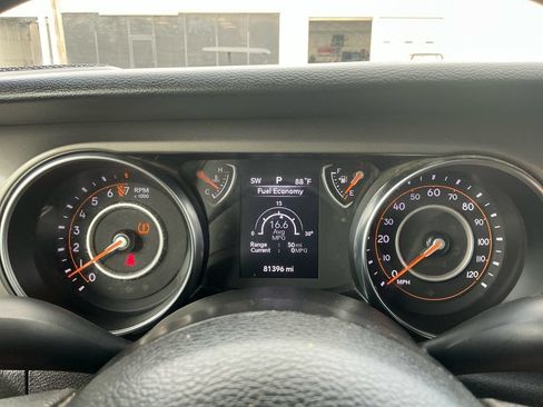 Used 2021 Jeep Wrangler Sport AWD/4WD image 19