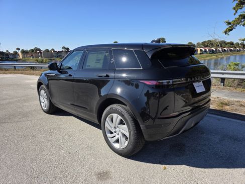 Used 2026 Land Rover Range Rover Evoque S image 2
