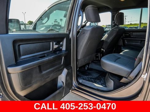 Used 2024 RAM 3500 Tradesman w/ Chrome Appearance Group AWD/4WD image 25