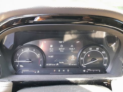 Used 2021 Lincoln Corsair AWD w/ Premium Package image 21