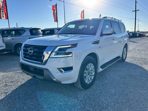 Used 2021 Nissan Armada SV image 20