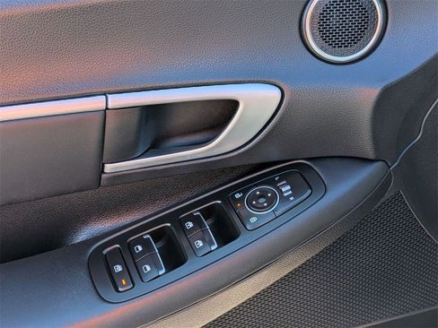 Used 2025 Hyundai Sonata SEL image 12