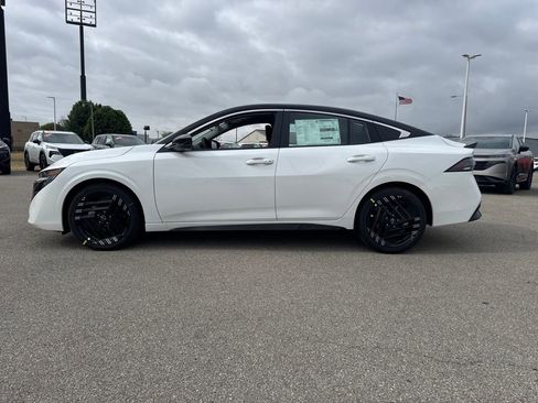 New 2026 Nissan Sentra SR w/ SR All Weather Package FWD image 3