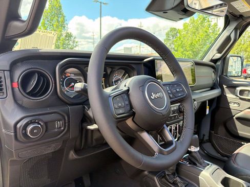 New 2026 Jeep Wrangler Unlimited Rubicon AWD/4WD image 7