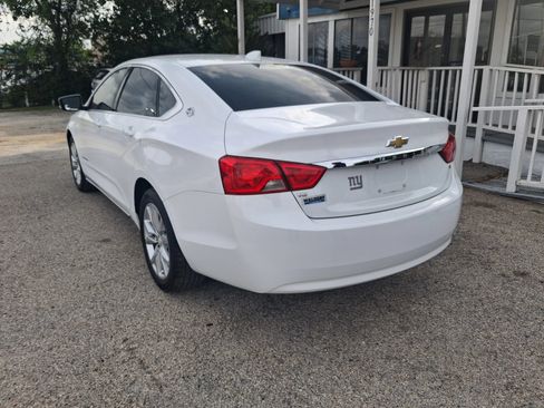 Used 2018 Chevrolet Impala LT w/ LT Leather Package FWD image 2