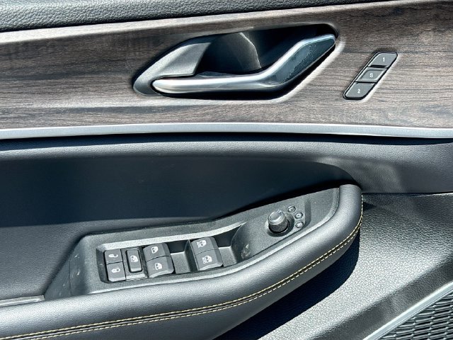 New 2026 Jeep Grand Cherokee Limited AWD/4WD image 14