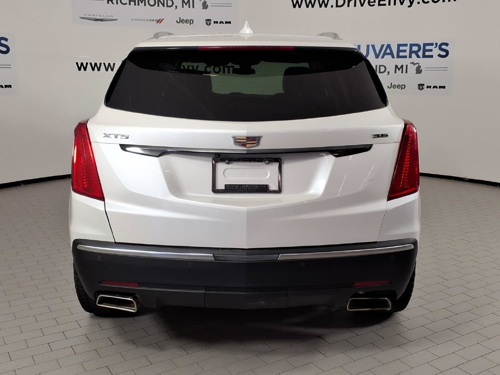 Used 2019 Cadillac XT5 Premium Luxury FWD image 5