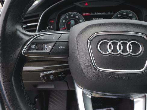 Used 2023 Audi Q7 3.0T Premium w/ Convenience Package AWD/4WD image 19
