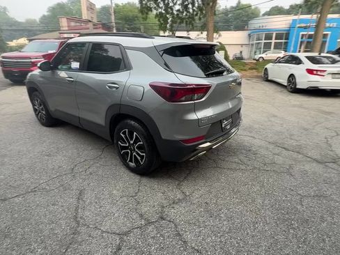 Used 2023 Chevrolet TrailBlazer ACTIV w/ Sun and Liftgate Package AWD/4WD image 10