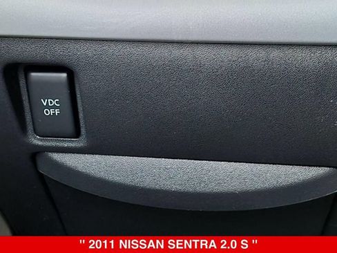 Used 2011 Nissan Sentra 2.0 S w/ Convenience Pkg FWD image 19