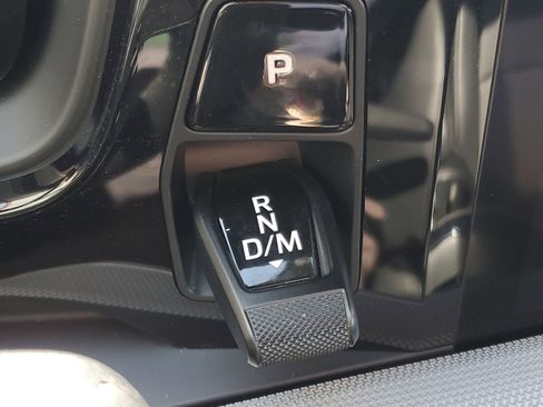 Used 2024 Porsche Cayenne image 35