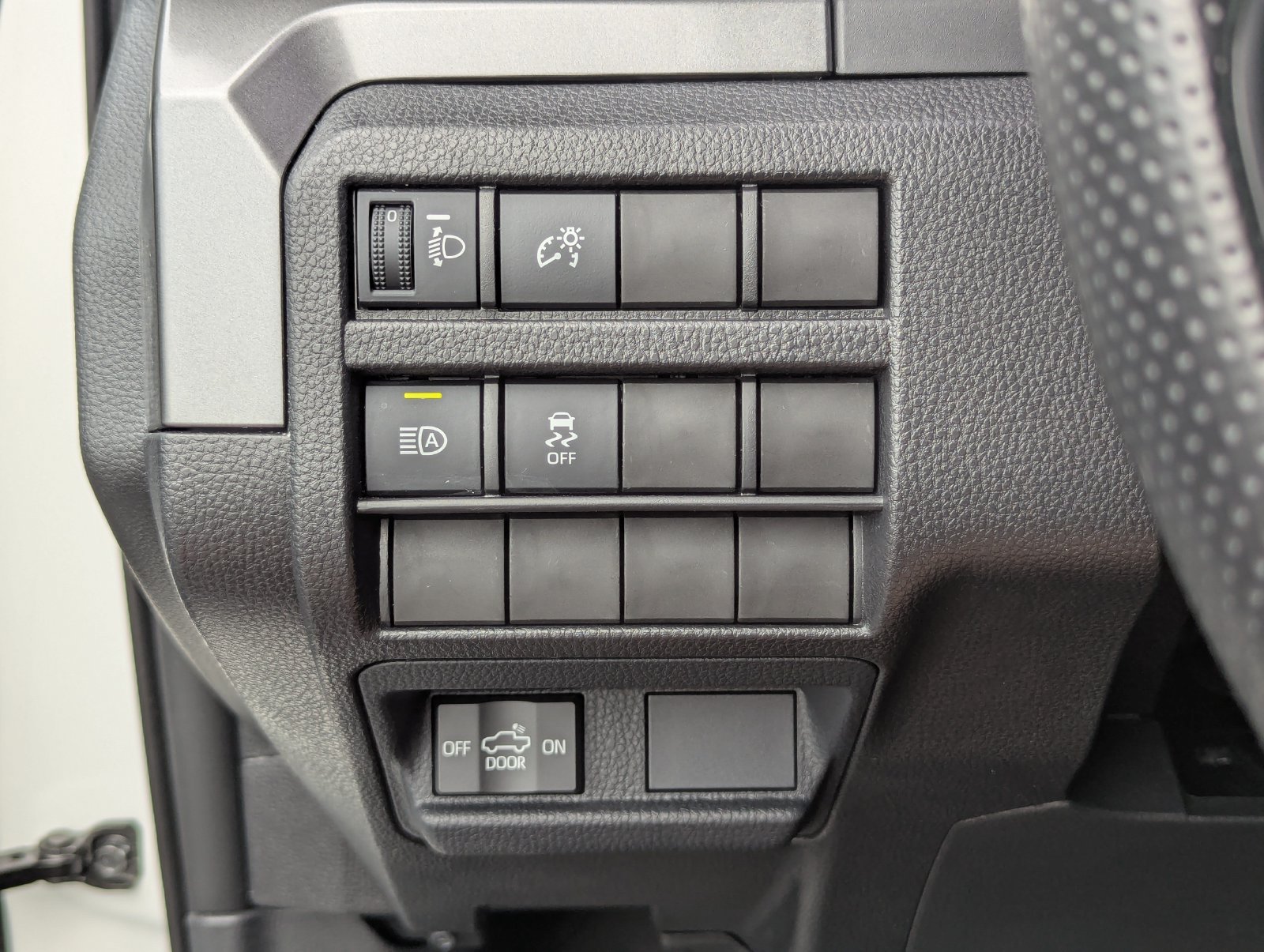 Used 2026 Toyota Tacoma SR5 RWD image 34