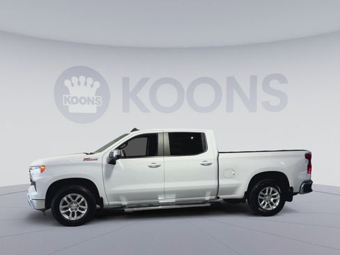 Used 2024 Chevrolet Silverado 1500 LT AWD/4WD image 7