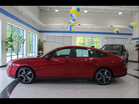 Certified 2026 Honda Accord Sport image 8