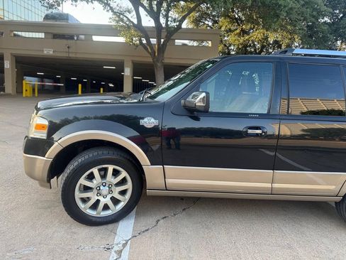 Used 2013 Ford Expedition King Ranch RWD image 4