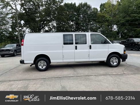 Certified 2024 Chevrolet Express 2500 Extended image 15