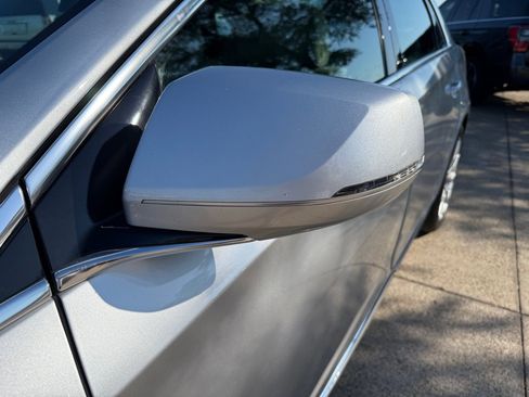 Used 2015 Cadillac XTS Luxury image 10