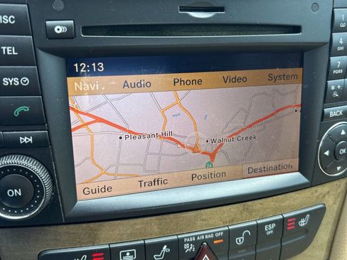 Used 2009 Mercedes-Benz E 350 Sedan image 16