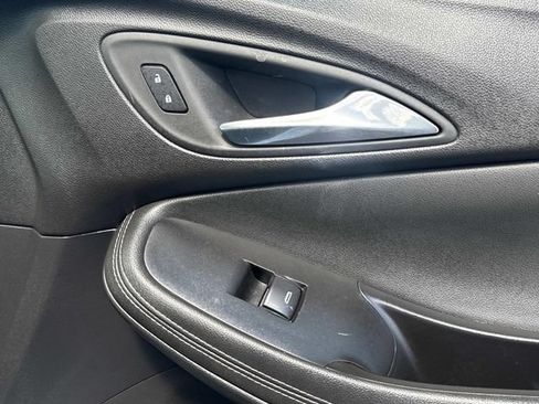 Used 2025 Buick Encore GX Preferred FWD image 20