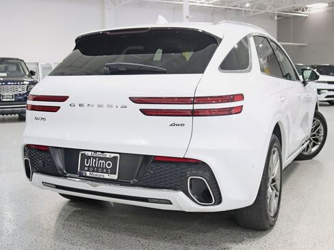 Used 2023 Genesis GV70 2.5T w/ Advanced Package AWD/4WD image 13