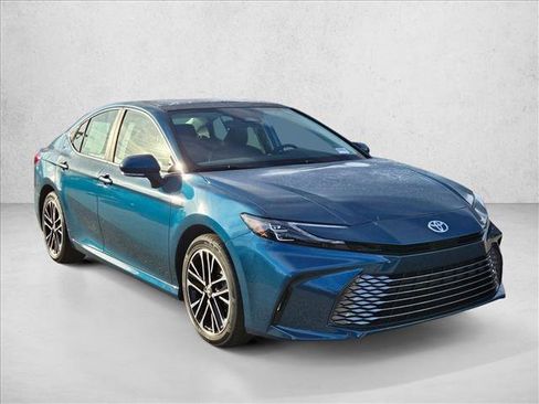 New 2026 Toyota Camry XLE image 7