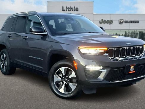 Used 2024 Jeep Grand Cherokee Limited 4xe image 22