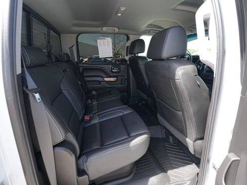 Used 2018 Chevrolet Silverado 1500 LTZ w/ LTZ Plus Package AWD/4WD image 24