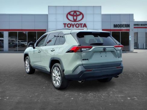 Certified 2023 Toyota RAV4 XLE Premium image 4