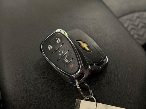 Used 2023 Chevrolet Equinox LT AWD/4WD image 11