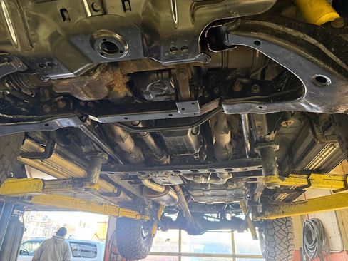 Used 2001 Lexus LX 470 4WD image 80