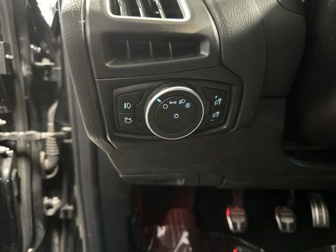 Used 2017 Ford Focus RS image 22