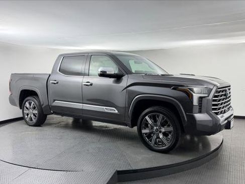 Used 2022 Toyota Tundra Capstone image 11