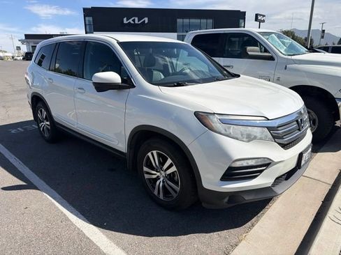 Used 2017 Honda Pilot EX image 1