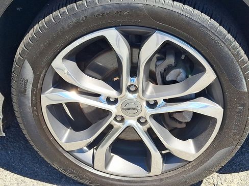 Used 2022 Chrysler Pacifica Pinnacle AWD/4WD image 9
