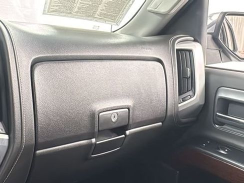 Used 2018 GMC Sierra 1500 SLT image 29